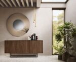 Immagine della Madia Ronda con design moderno, scocca in nobilitato antracite e ante in MDF.