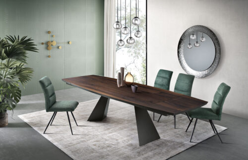 Tavolo Gilmour Allungabile in legno.